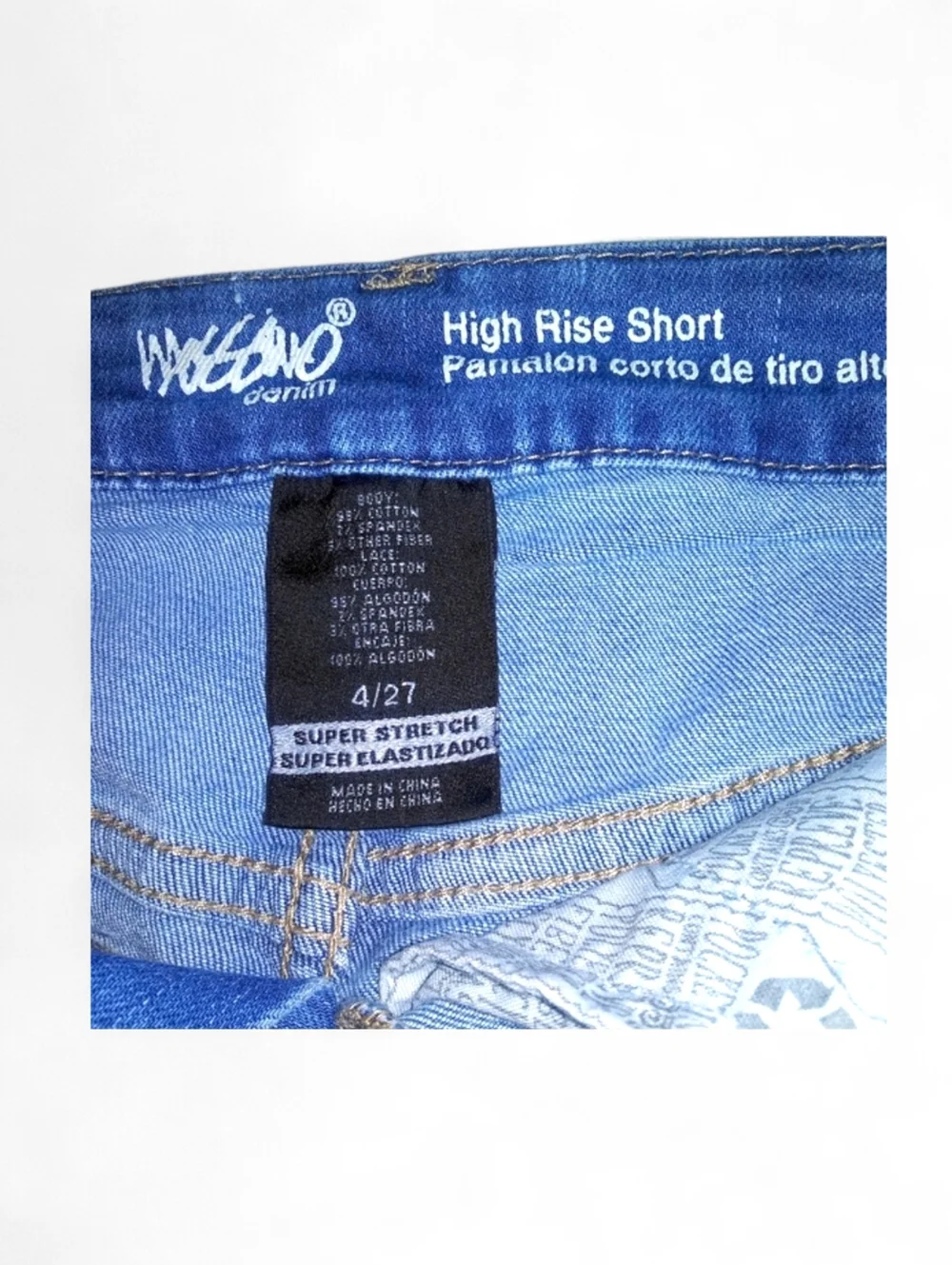 Mossimo Denim Embroidered high rise shorts Womens Size 4 - 27